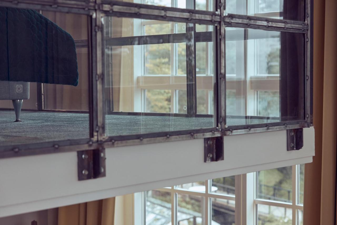 Naeaes Fabriker Hotell & Restaurang Tollered Dış mekan fotoğraf