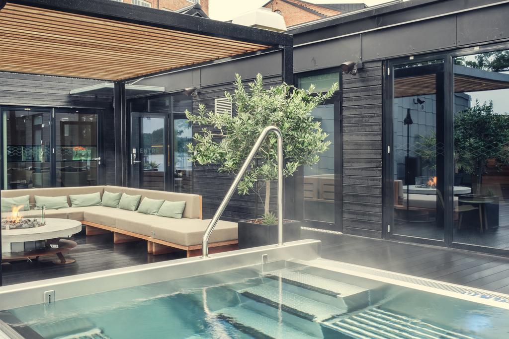 Naeaes Fabriker Hotell & Restaurang Tollered Dış mekan fotoğraf